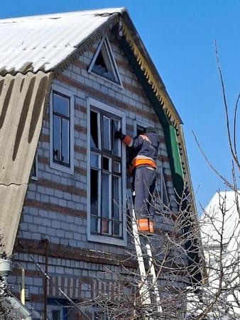 Новини Харкова: наслідки обстрілу в Нвобаварському районі